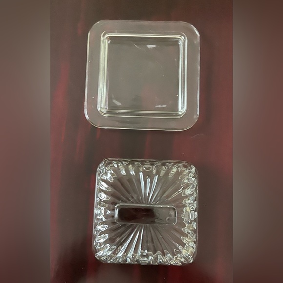 Clear Glass Small Butter Dish With Lid - Picture 3 of 7